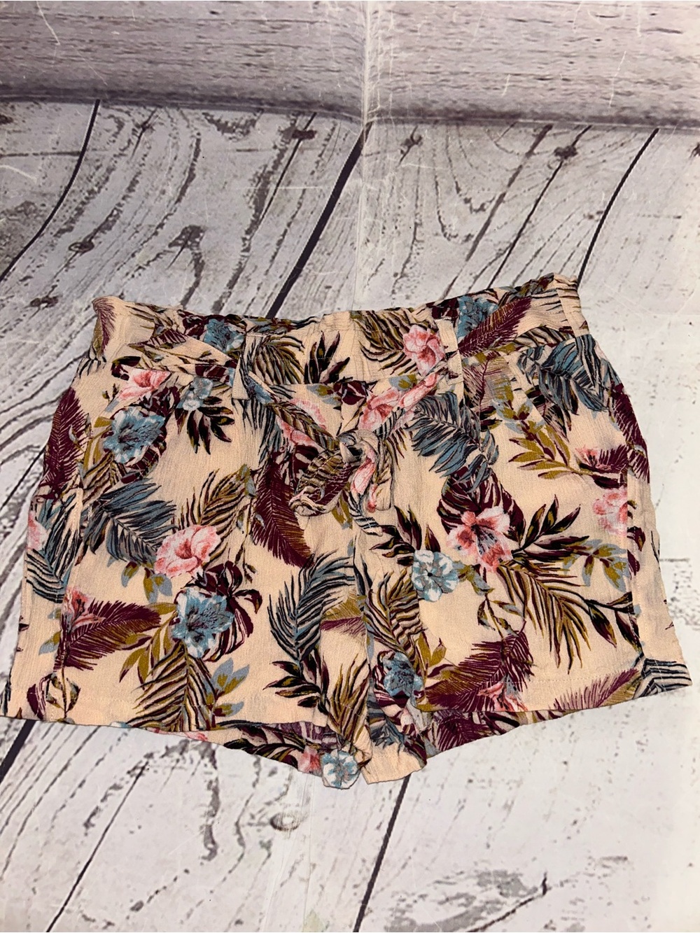 Jolt Shorts